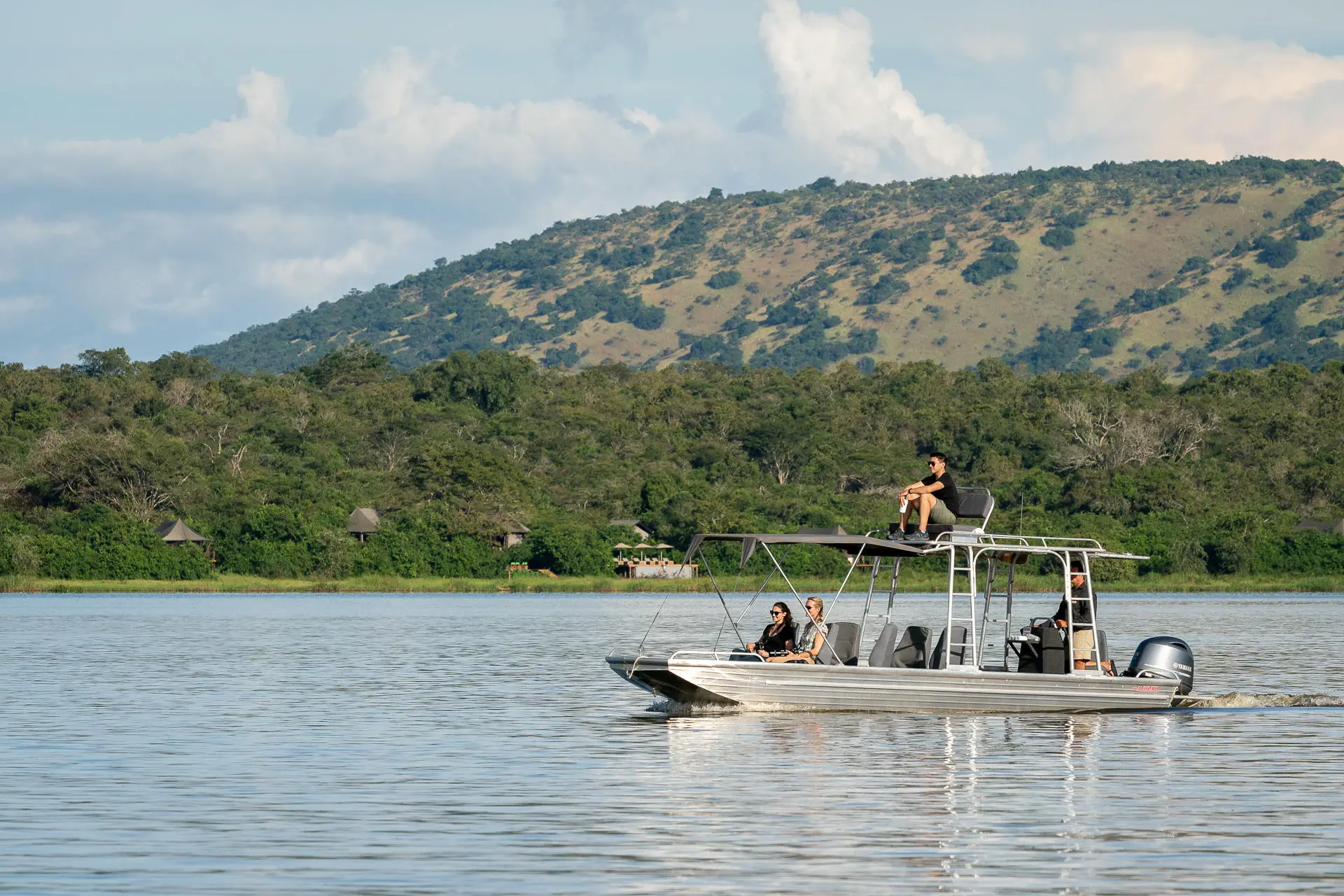 Boat safari en Akagera con hipopótamos en Lake Ihema Ruanda