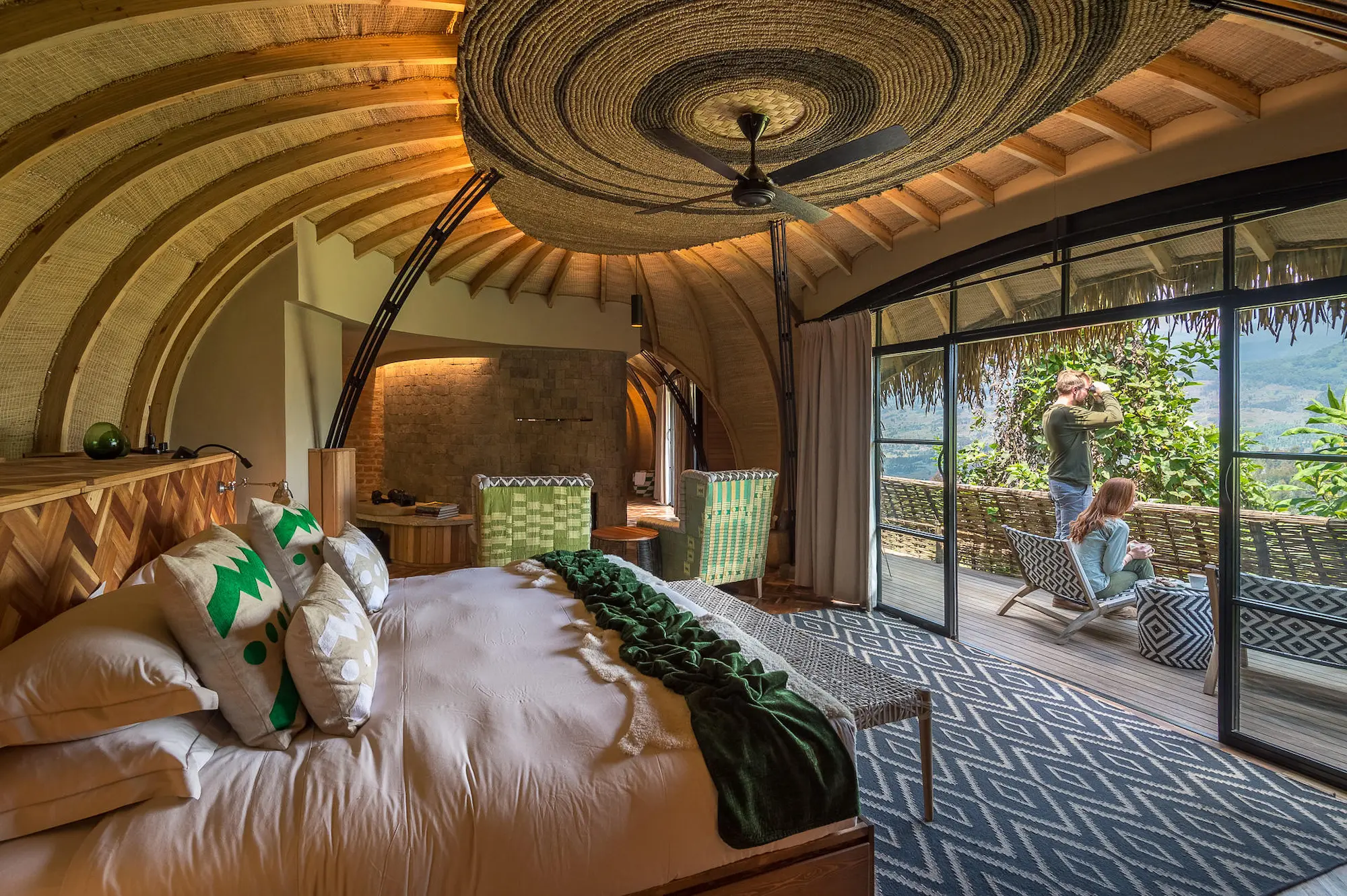 Diseño de safari de lujo en Ruanda con lodge exclusivo y guía privado